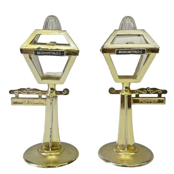 RARE ANTIQUE 1940s50s60s Washington, DC Streetlights Salt And Pepper Shaker Set - Picture 1 of 9